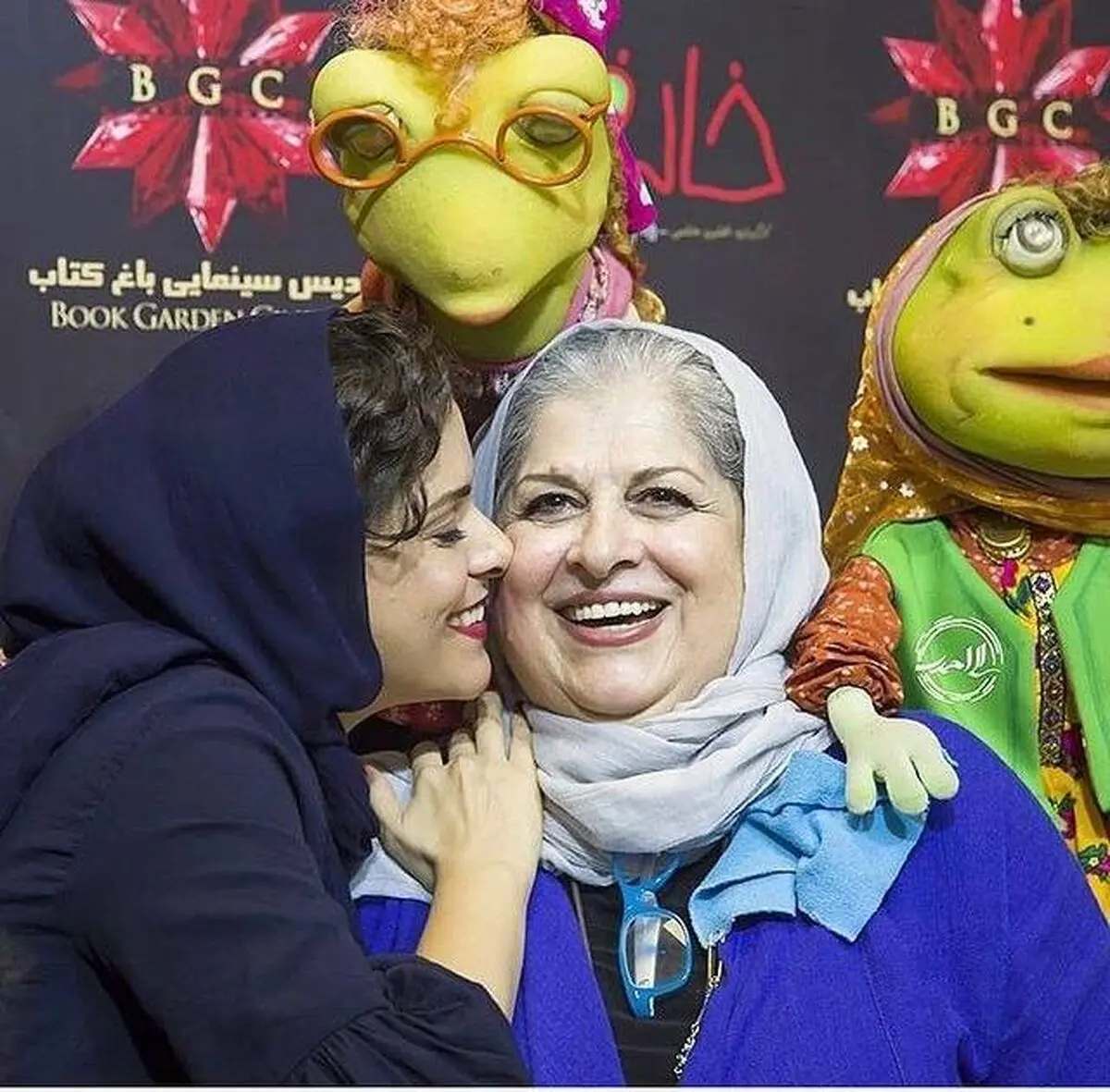 غزل-شاکری-و-مادرش