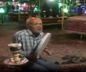 آواز محلی؛ پیرمرد مال دنیا یوخ جاش خدا گنج صدا داده بهش جوری سنی سویرم خوند هوش میبره