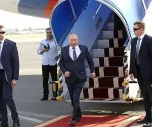 ماجرای هدیه فرش طلا به «پوتین» چه بود؟