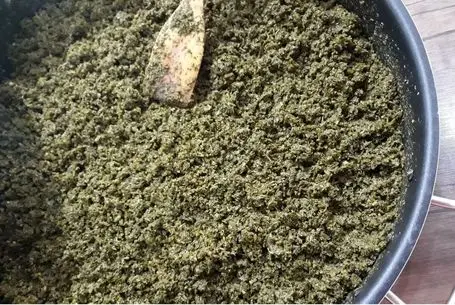 ترفندهای خانه داری؛ نحوه سرخ کردن سبزی قورمه سبزی با تمام نکات