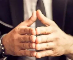 هفت حرکتِ زبان بدن که به شما می گوید می توانید به دیگران اعتماد کنید یا خیر!