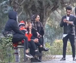 شوخی پویان nr با دختر تو پارک | دوربین مخفی