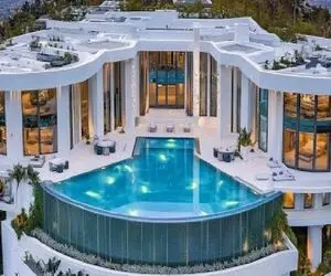 معماری خلاقانه؛ میلیاردرا خونه نمیسازن مینی کهکشون میسازن پنجره هاس سینمای طبیعت