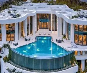 معماری خلاقانه؛ میلیاردرا خونه نمیسازن مینی کهکشون میسازن پنجره هاس سینمای طبیعت