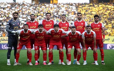 (عکس) دیدار اسطوره فوتبال ایران با پرسپولیسی ها در امارات