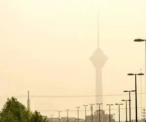 چرا آسمان تهران شیری رنگ شده است؟