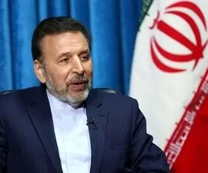 واکنش واعظی به قطع میکروفن فاضلی در میزگرد پزشکیان