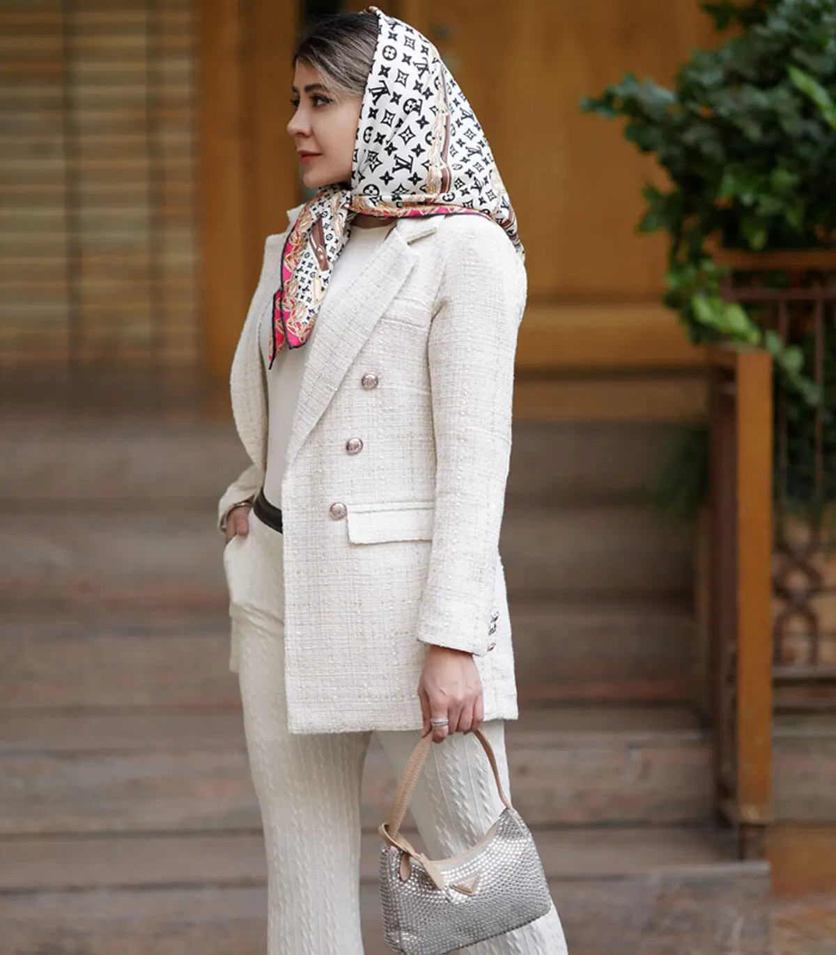 مانتو سفید