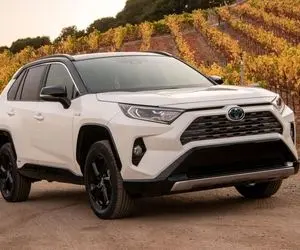تویوتا راوفور پرفروش ترین خودرو در آمریکا
