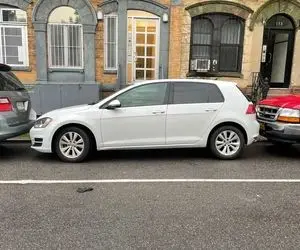 دست فرمون بکر؛ ترفند درآوردن ماشین از پارک وقتی از جلو و عقب به ماشینت چسبوندن