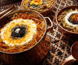 آموزش آشپزی؛ ترفند های خوشمزه تر شدن آش رشته با اندازه دقیق مواد و نکات مربوط به سبزی