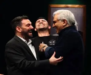 آواز شاد؛ رفیق مهران مدیری تو مراسم جوری خفن و کوبنده خوند مهمونا وجد اومدن تیپاشونو