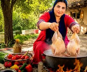آشپزی روستایی؛ پخت مرغ زیر آتیش هیزم تو خونه گلی