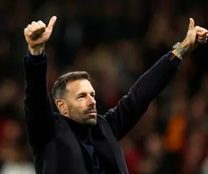 غیررسمی؛ رود فن نیستلروی سرمربی لسترسیتی شد