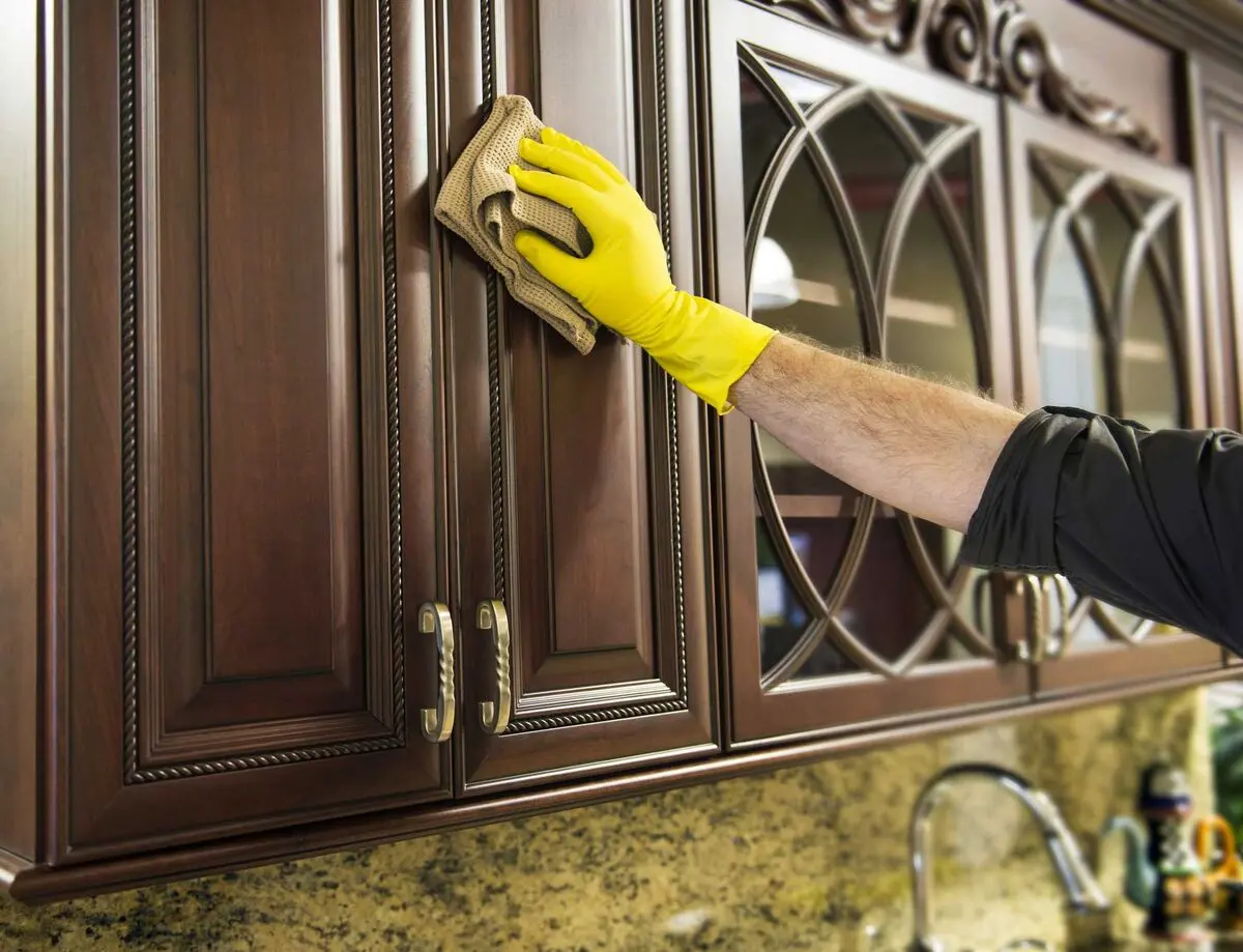 cabinet-cleaning-5