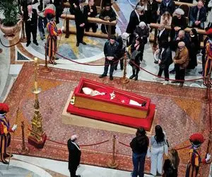 (عکس) وزیر دولت پزشکیان و دونالد ترامپ در یک قاب