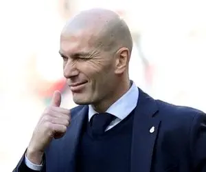 آقای زیدان کاشت مو؟ این چه کاری است که می‌کنید؟!