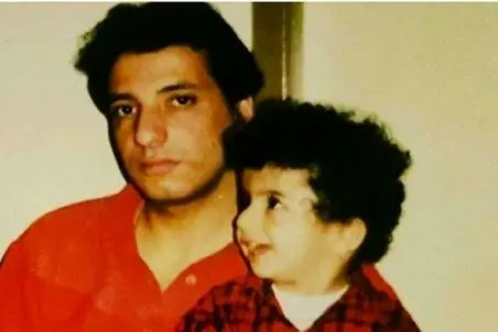 آواز شاد؛ خدابیامرز داریوش مهرجویی با رقص پسرک چه کیفی میکنه