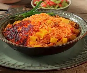 آموزش آشپزی؛ کمی برنج و گوجه اگر هر روز هم این غذای خوشمزه را بخوری باز هم می خوای!