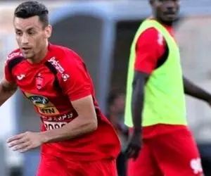 بازیکن اسبق پرسپولیس: مانده ام چگونه پنجره نقل و انتقالات باز شد!