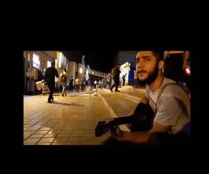 آواز خیابانی؛ ببینید پسره  آهنگ لل لا لل لا ناصریا ناصر عبداللهی رو چه دیشلمه خوند