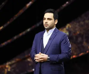 (عکس) احسان علیخانی هم پشت گل‌محمدی درآمد