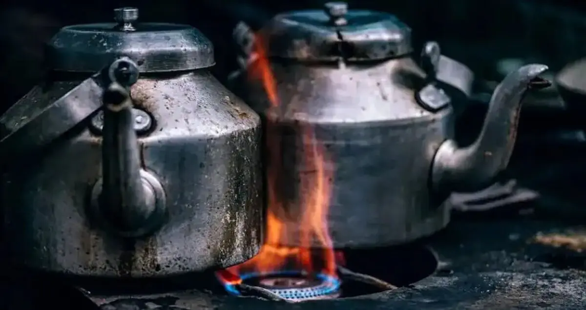 how-clean-outside-burnt-kettle2