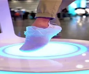 فناوری نوین؛ چشم بادومی ها دستگاه اختراع کردن با اندازه و فرم پا کفش بسازه دیگه نگردن