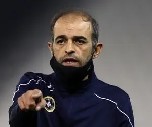 شنیده‌های عجیب نوید کیا در انتهای بازی از نیمکت پرسپولیس 