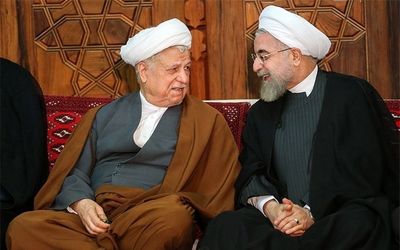 فائزه هاشمی: پدر، روحانی را رئیس‌جمهور کرد!