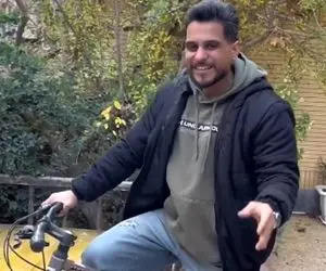 آواز بختیاری؛ پسره سوار دوچرخه شد بره به اصرار مامانش گل ناز دارم خوند بعد رفت سر کار