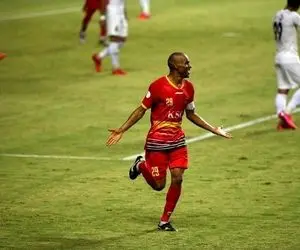 مهاجم گلزن و نام آشنای خارجی در لیست استقلال