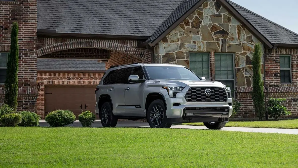 Toyota Sequoia2023