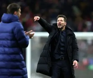 فریاد‌های سیمئونه در نشست خبری: کسی آن صحنه را دیده؟!