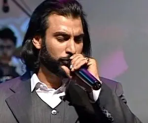 آواز ماندگار؛ آهنگ عاشقانه که ناصر عبداللهی با ذوق تقدیم کرد به همسرش چه تشویقی کردن