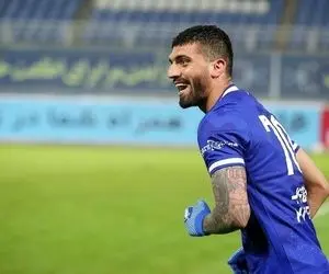 مدافع جنجالی به استقلال برمی‌گردد؟!