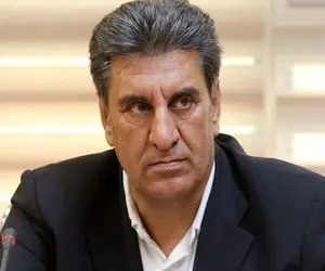 شخصی که روی دوش خداداد افشاریان پرید، شناسایی شد