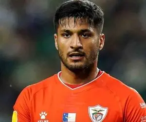 (عکس) اولین حضور شاه ماهی در استقلال