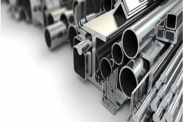  در این تصویر محصولات فولادی متنوع را مشاهده می کنید.