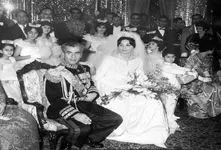 سفر به ایام قدیم؛ ولخرجی شب یلدای محمدرضا و فرح مخلوع زمانی که رعیت نان نداشت