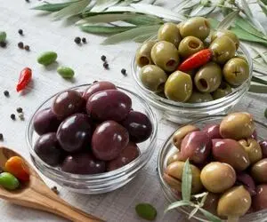 چطور تلخی زیتون را بگیریم؟