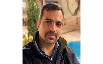 علی اکرمی، روزنامه‌ نگار و فعال سیاسی درگذشت