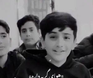 آواز احساسی؛ پسر سر کلاس معلمو با آه و ناله خوندنش شوکه کرد قلب همه به تاپ تاپ افتاد