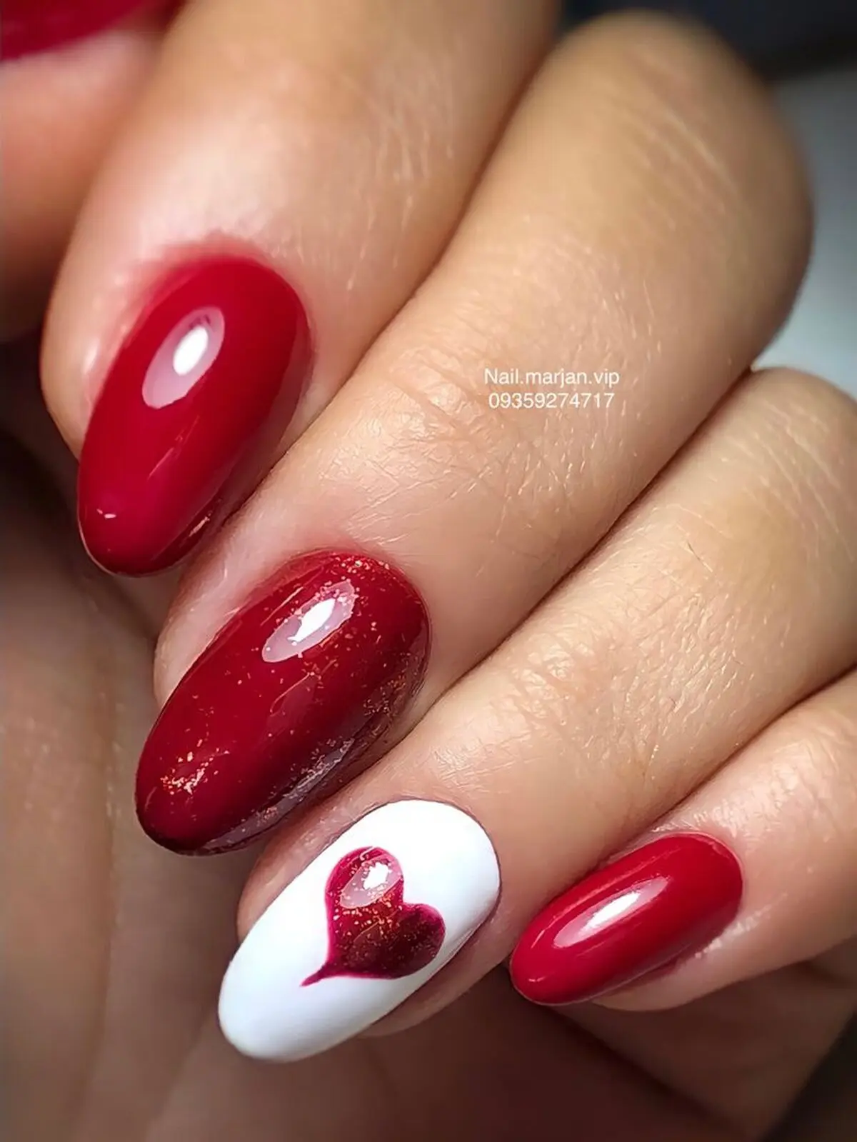 طراحی لاک قرمز