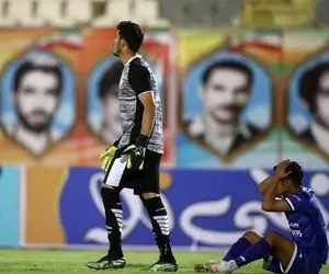 عالمی: ۵ سال است که ضربه می‌خوریم و کسی به داد تیم نمی‌رسد