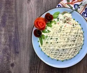 طرز تهیه سالاد الویه / 5 نکته طلایی خوشمزه تر شدنش که عمرا می دونستی