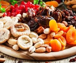 میوه خشک برای سلامت بدن خوب است یا نه؟ همه چیز راجع به این میان وعده جذاب و خوش طعم
