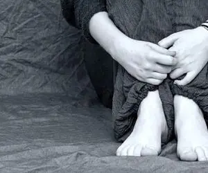 به خاطر فرار از دست پدر و ناپدری مجبور به تن فروشی شدم + ویدئو