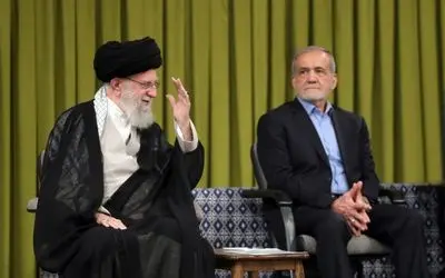 رهبر انقلاب با استیضاح پزشکیان موافقند؟