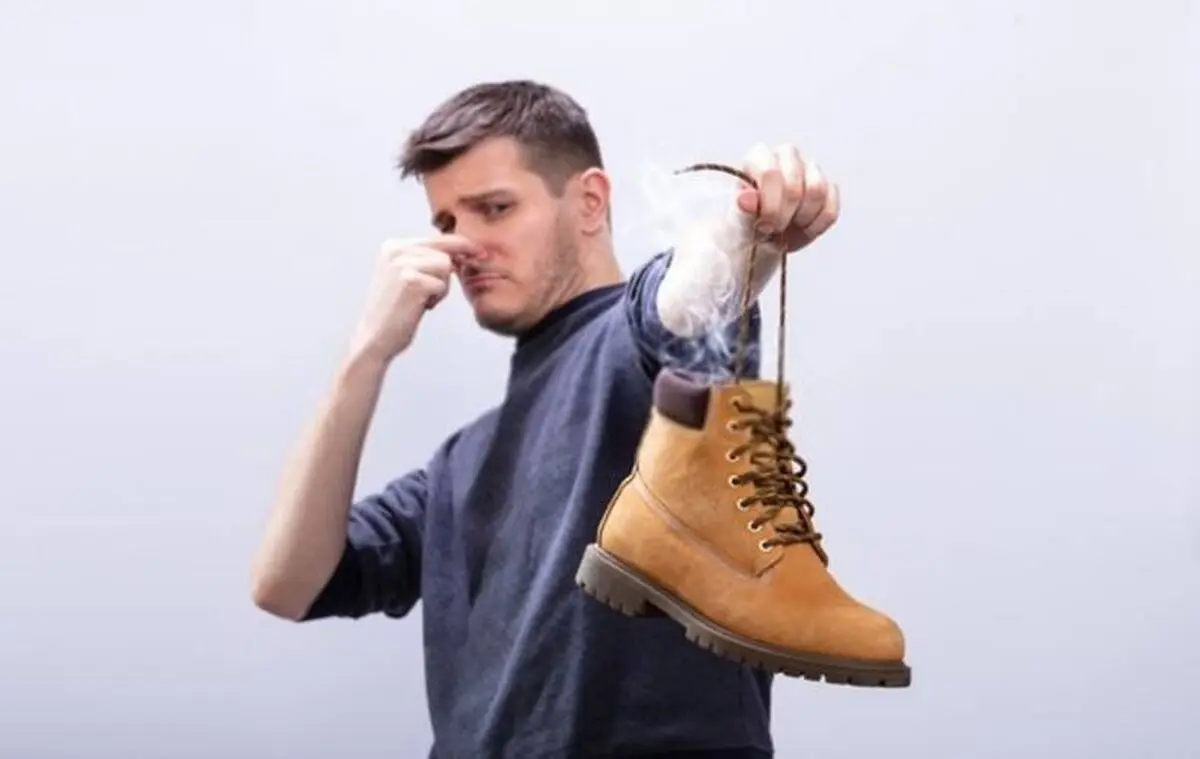 از بین بردن بوی بد کفش